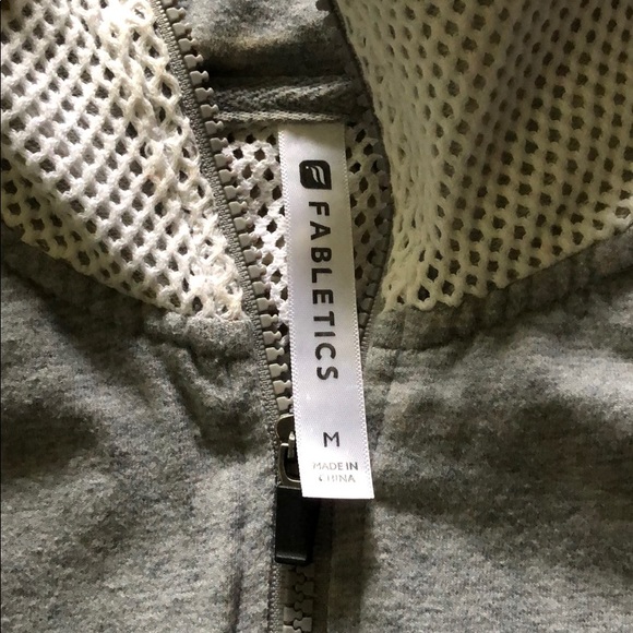 Fabletics Active Mesh Vest - Picture 2 of 3